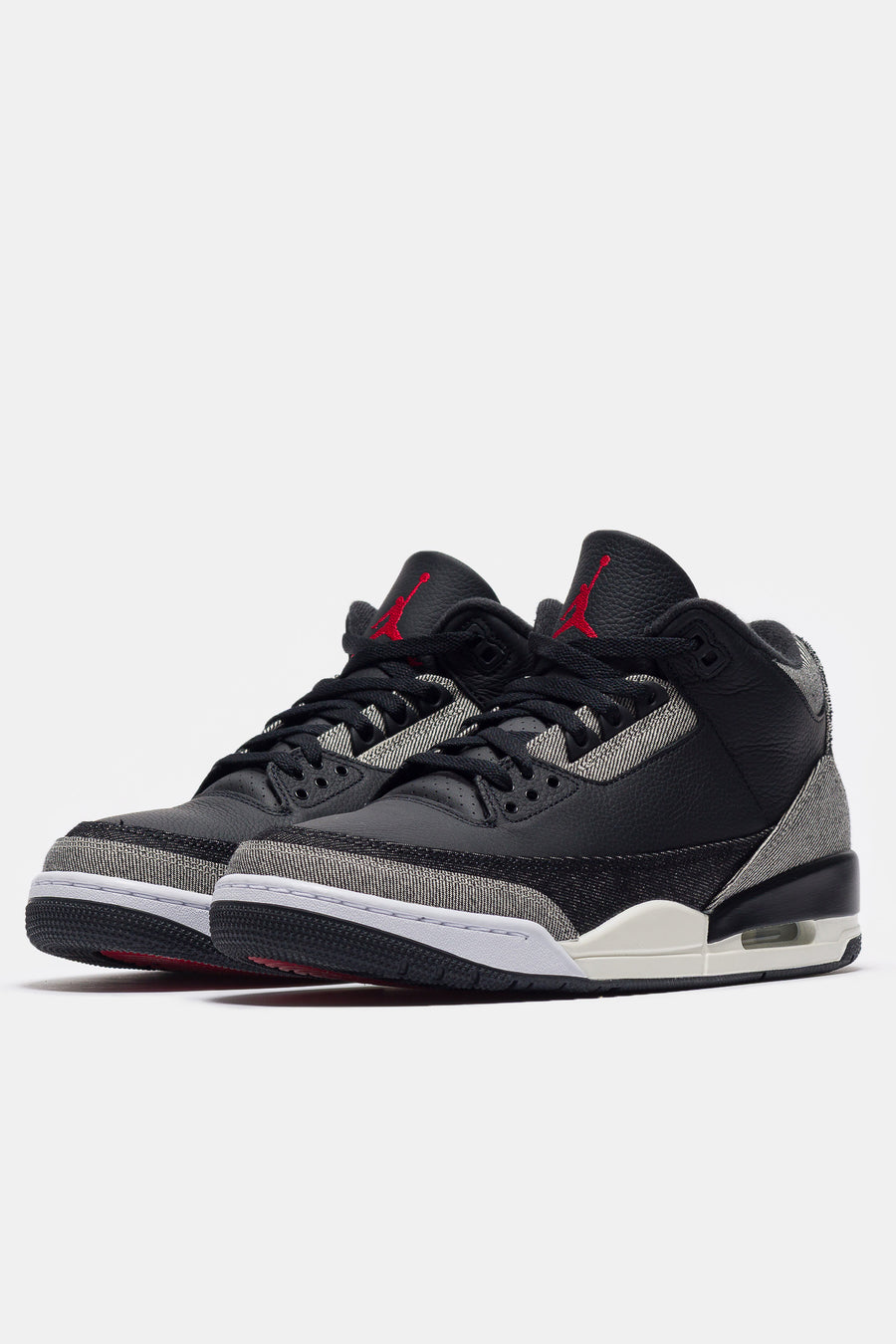 Jordan Levi's® Air Jordan 3 Retro Sneaker in Denim/Black/Gym Red - Notre
