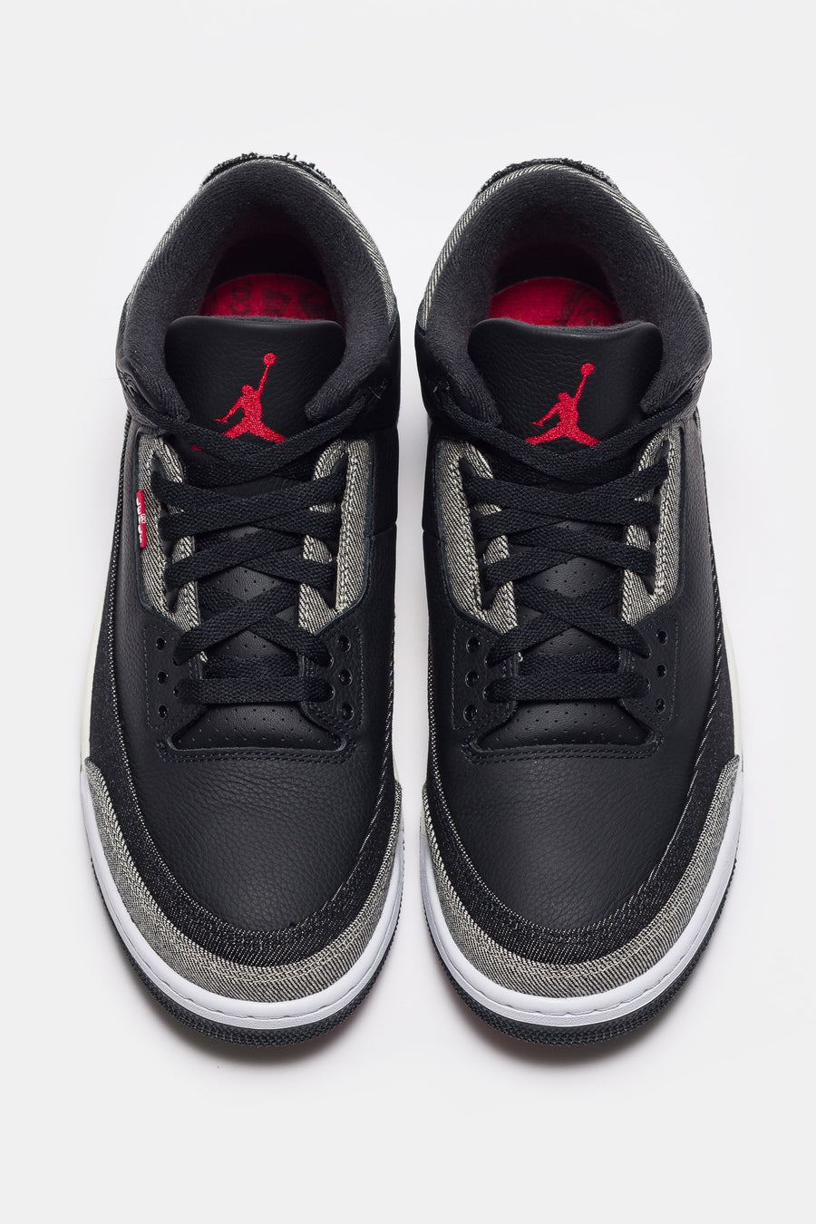 Jordan Levi's® Air Jordan 3 Retro Sneaker in Denim/Black/Gym Red - Notre