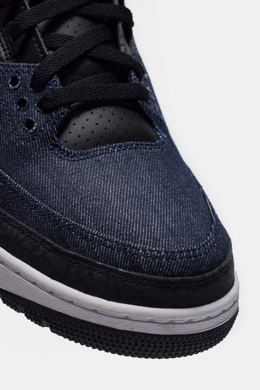 Jordan Levi's® Air Jordan 3 Retro Sneaker in Denim/Black/Sail - Notre