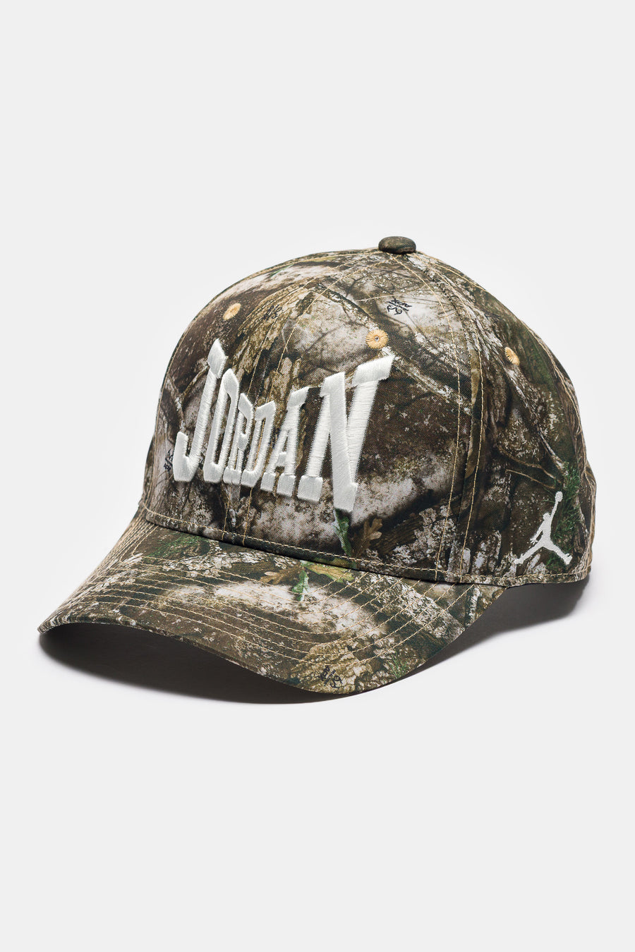 Jordan Brooklyn Rise Realtree Hat in White/Sail - Notre