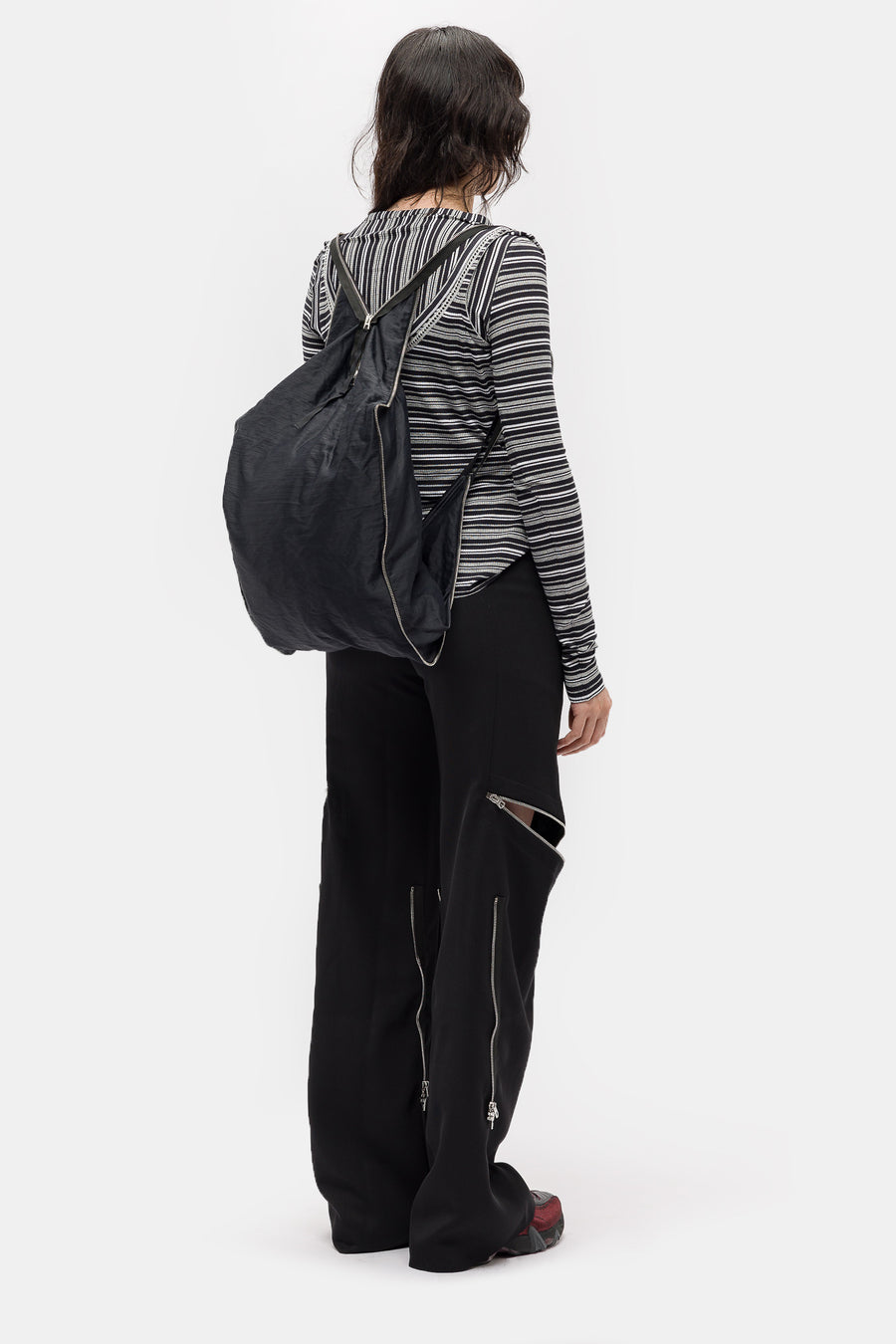 未使用 KIKO KOSTADINOV CAILLEACH BAG PEBBLE Buy Kiko Kostadinov Cailleach Bag 'Pebble Black