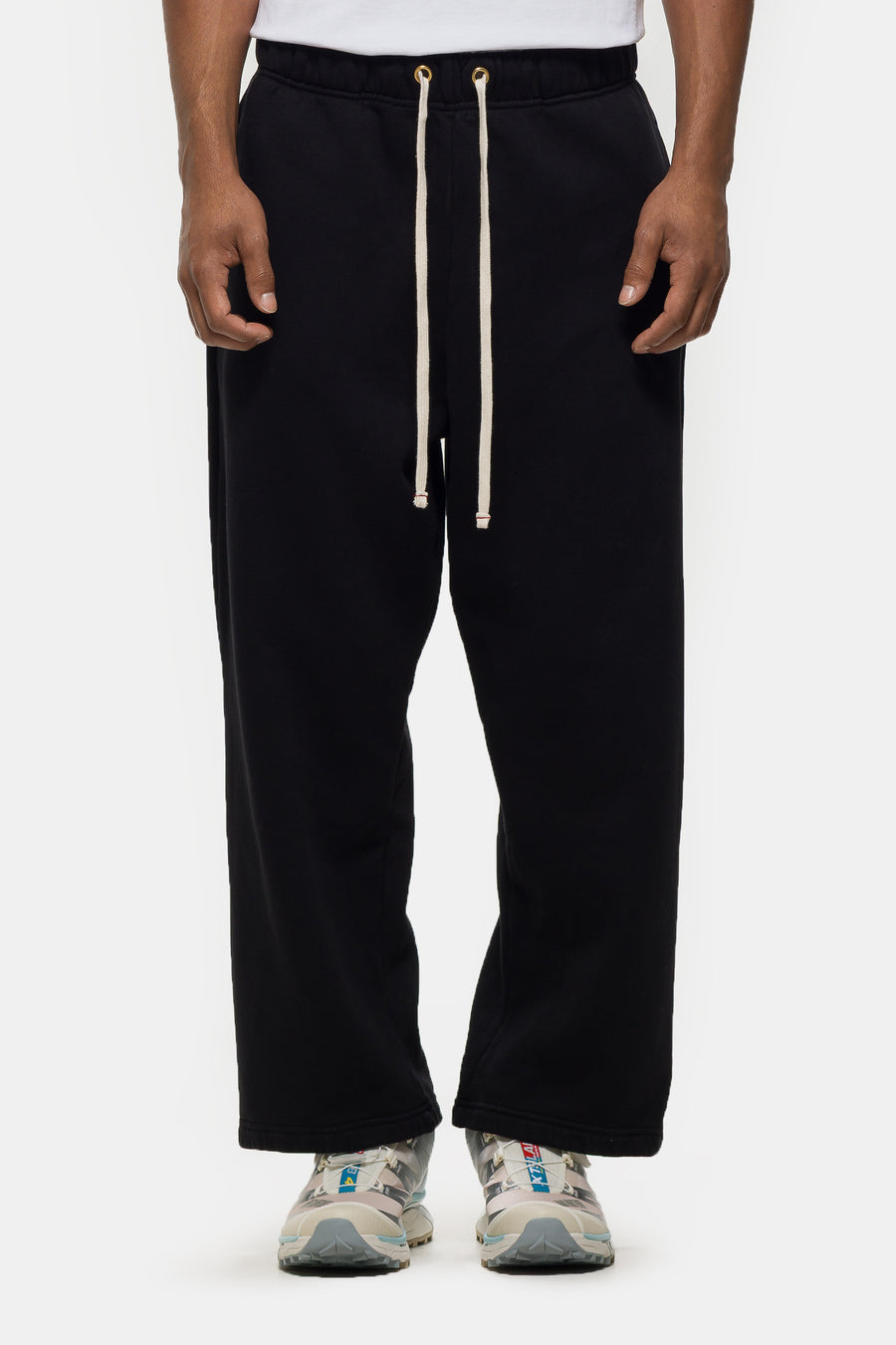 Les Tien Cropped Relaxed Pant in Jet Black - Notre