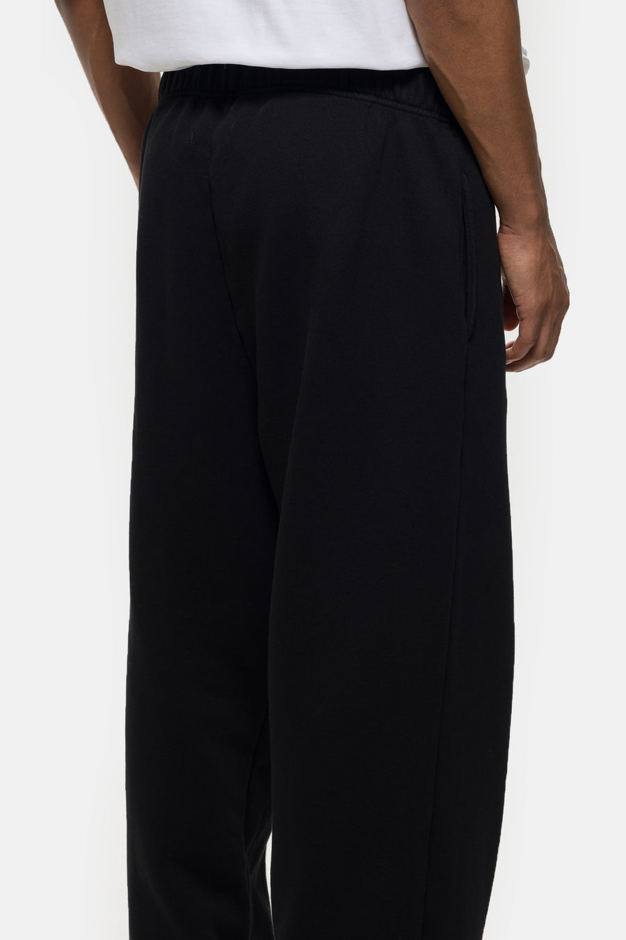 Les Tien Cropped Relaxed Pant in Jet Black - Notre