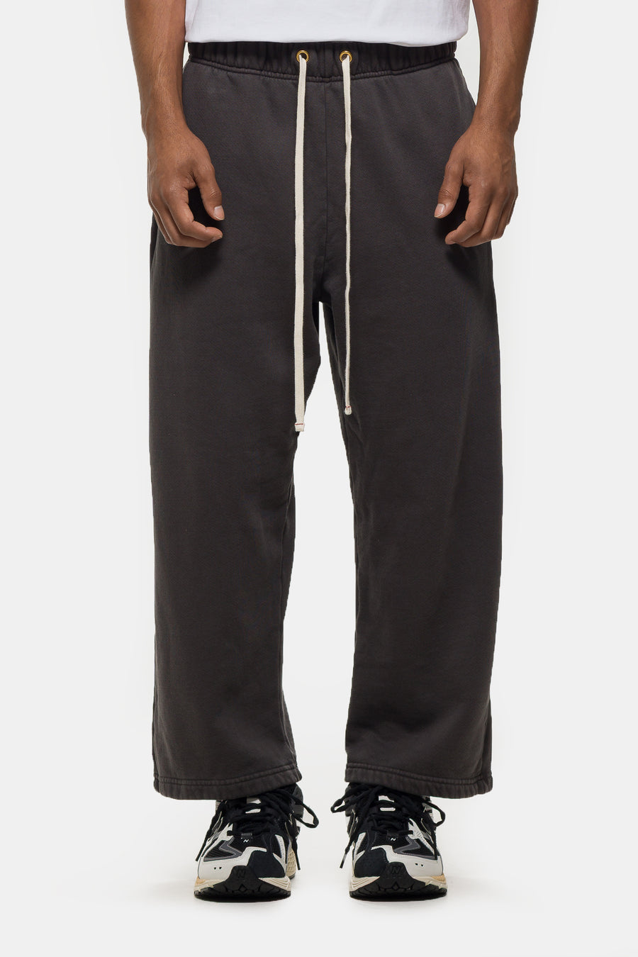 Les Tien Cropped Relaxed Pant in Vintage Black - Notre