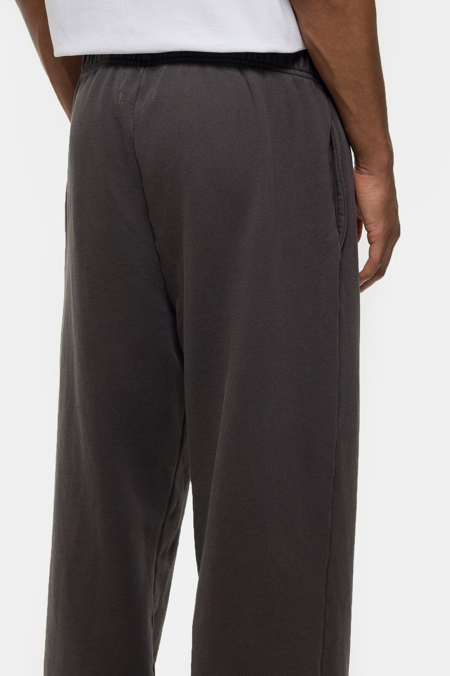 Les Tien Cropped Relaxed Pant in Vintage Black - Notre