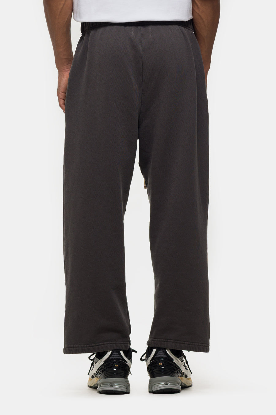 Les Tien Cropped Relaxed Pant in Vintage Black - Notre