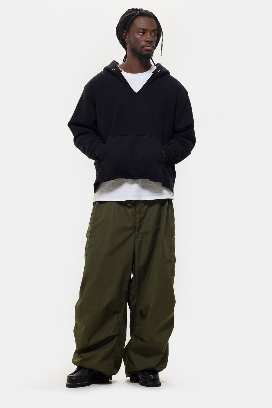 Les Tien Heavyweight Inside Out Raw Cropped Hoodie in Jet Black - Notre