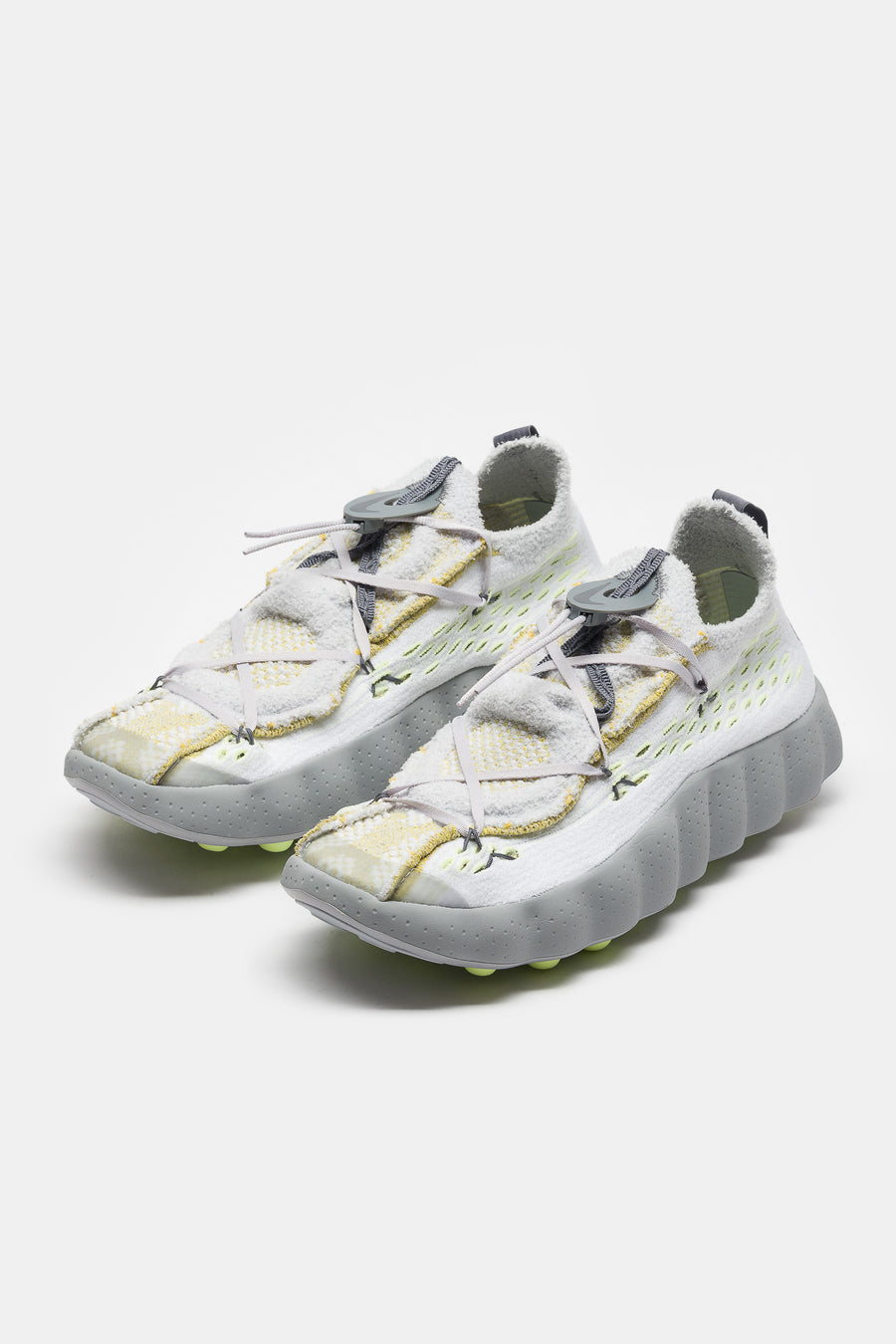 Mind 002 Flyknit Sneaker in White/Dark Grey/Pure Platinum/Wolf Grey