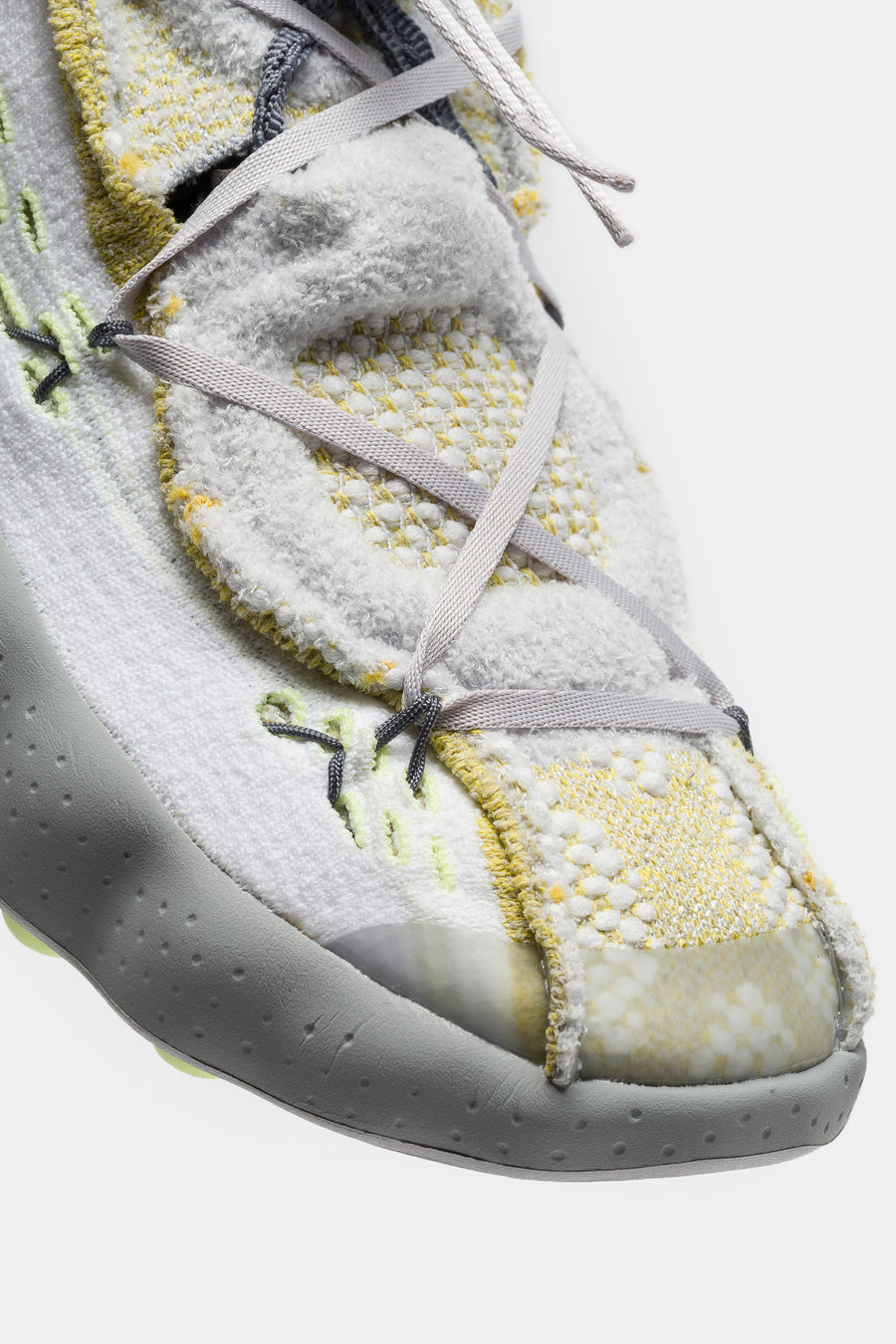 Mind 002 Flyknit Sneaker in White/Dark Grey/Pure Platinum/Wolf Grey