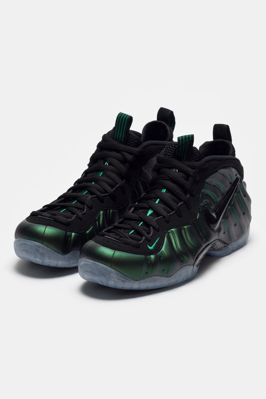 Air Foamposite Pro Sneaker in Pine Green/Black