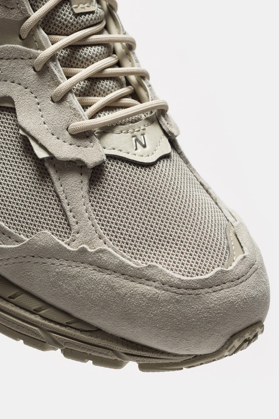 New Balance 2002DX Sneaker in Shipyard/Silver Metallic - Notre