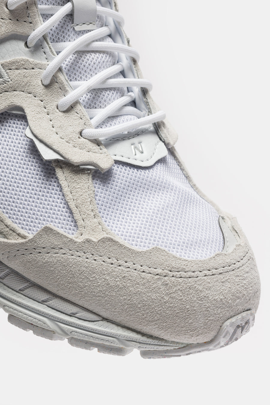 New Balance 2002DX Sneaker in White/Reflection/Silver Metallic - Notre