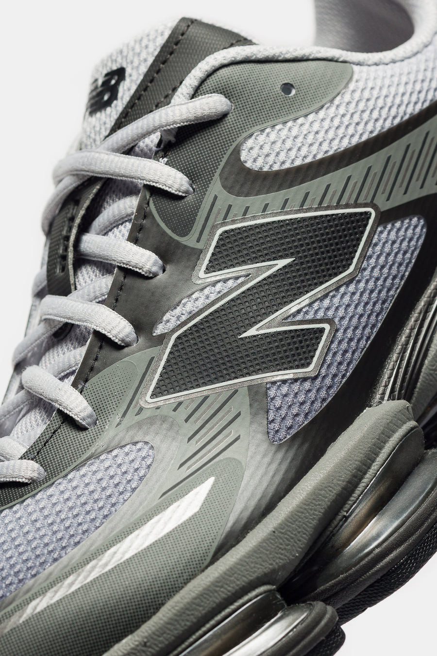 New Balance Abzorb 2000 Sneaker in Pearl Grey/Black - Notre