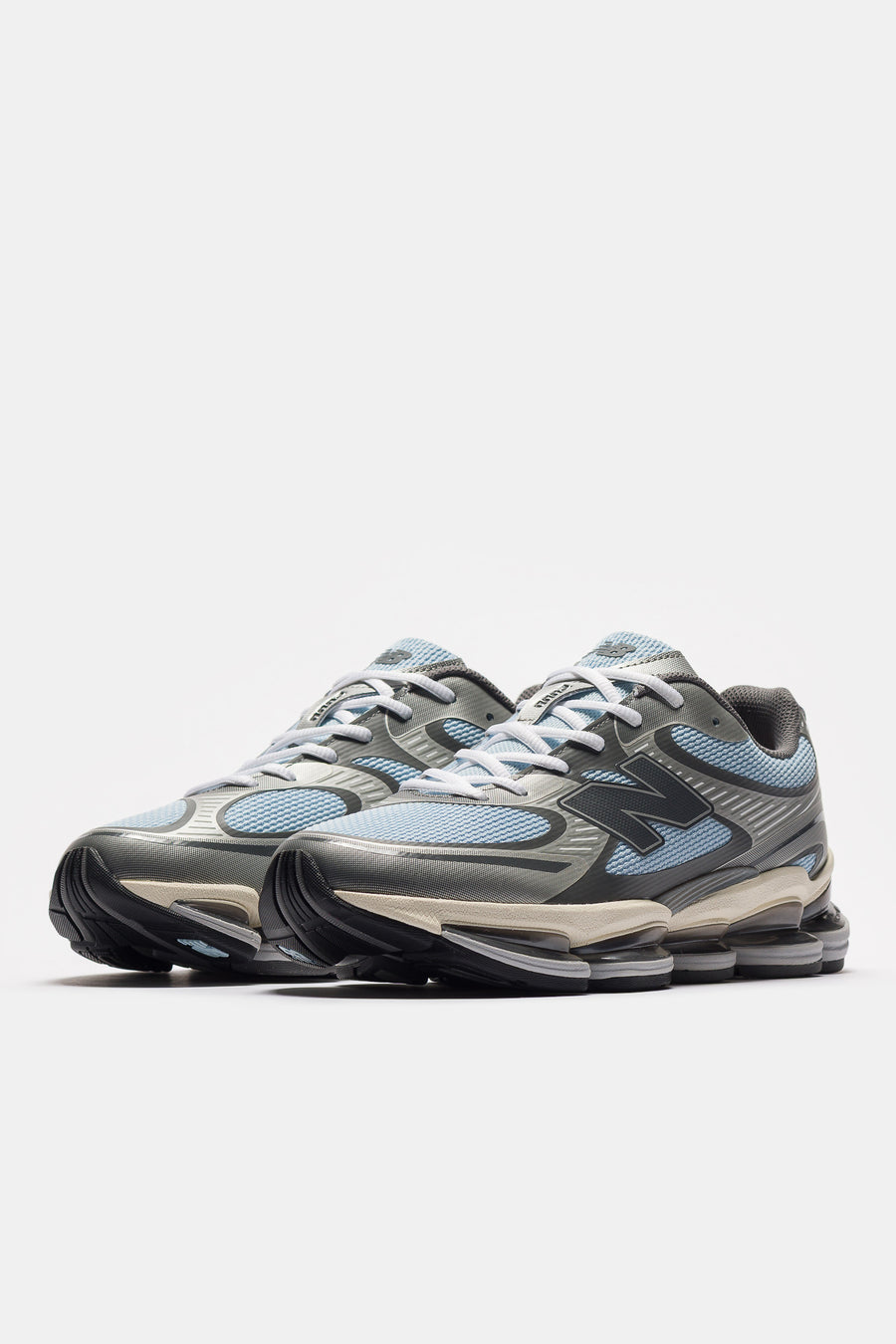 New Balance Abzorb 2000 Sneaker in Light Chrome Blue/Silver Metalic/Castlerock/Dark Silver Metallic - Notre