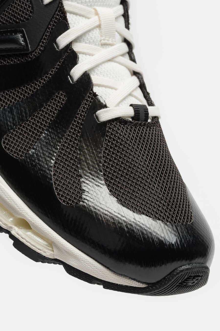 JJJJOUND X New Balance 1890 in Black/Black