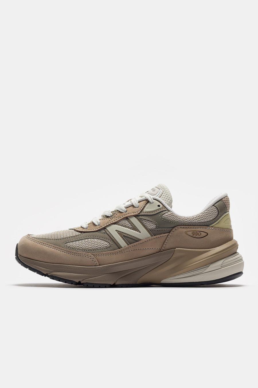 Made in USA 990 V6 Sneaker in Driftwood/Timberwolf/Mushroom