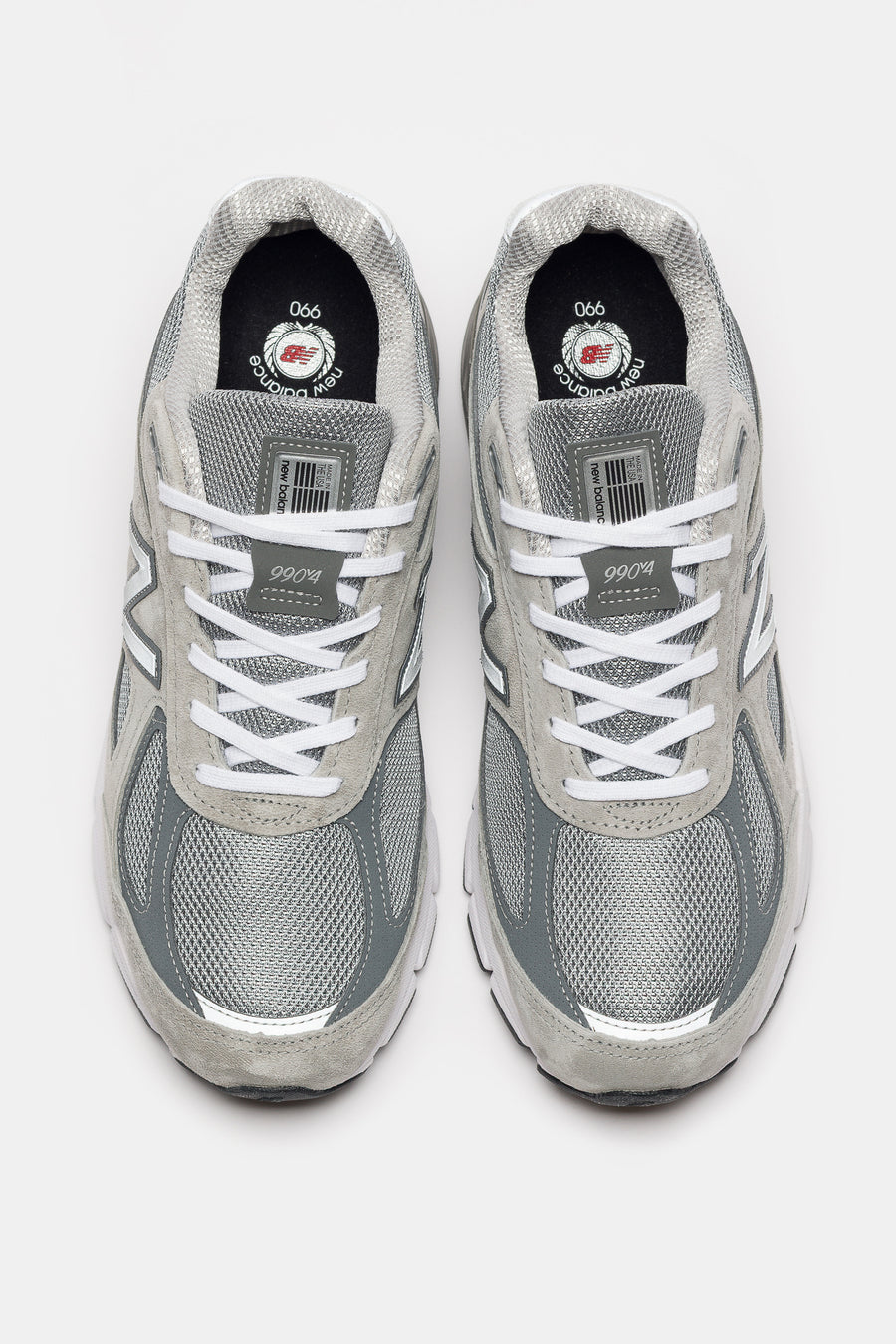 New Balance Made in USA 990 V4 Sneaker in Grey/Silver - Notre