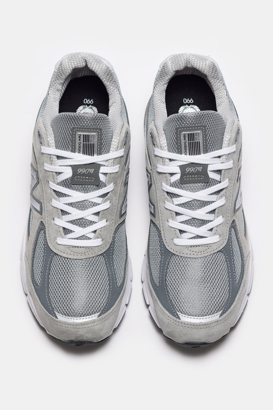 New Balance Made in USA 990 V4 Sneaker in Grey/Silver - Notre