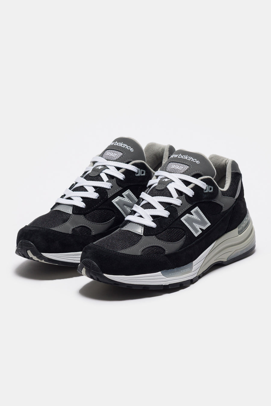 New Balance Made in USA 992 Sneaker in Black/Grey/Silver Metallic - Notre