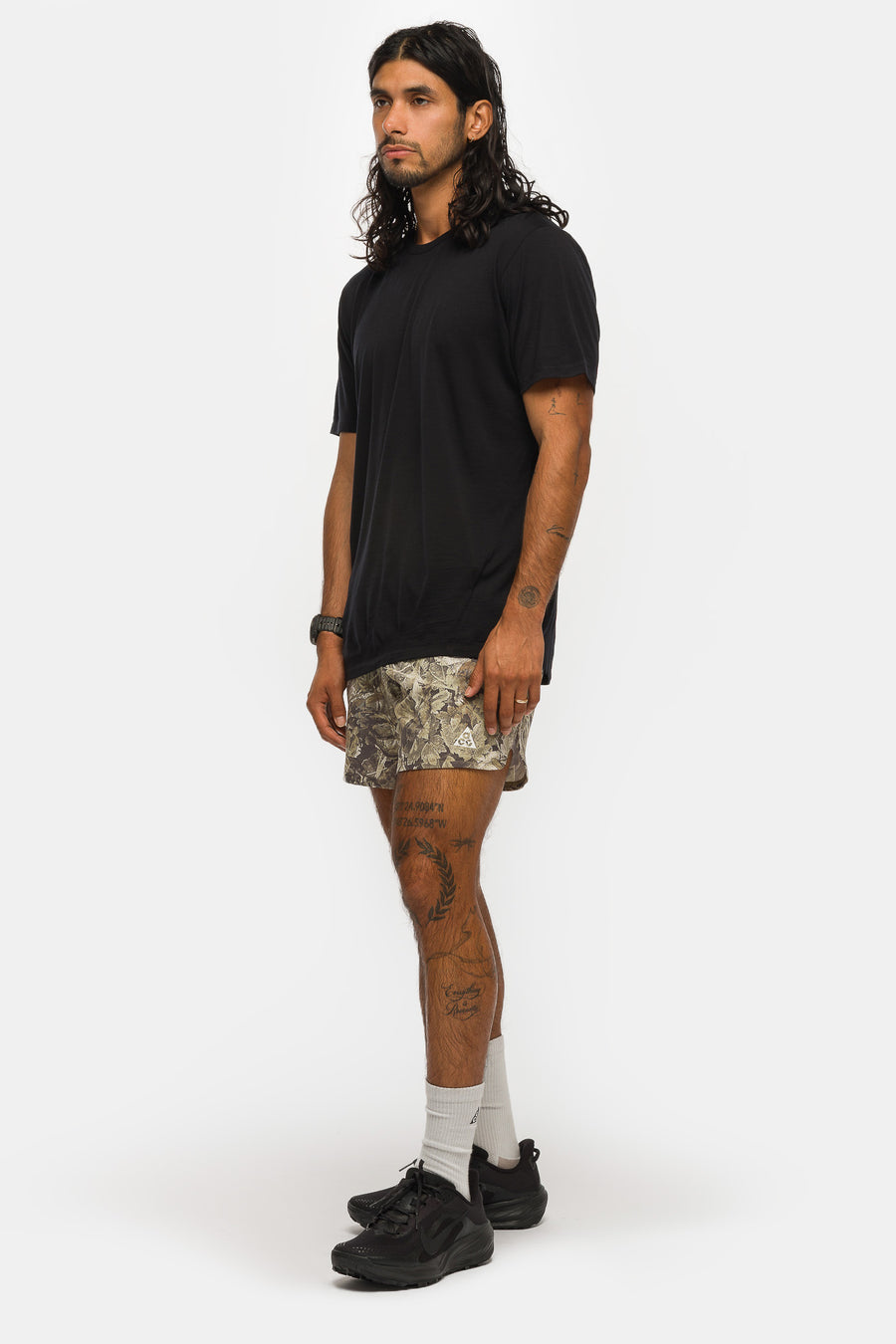 Nike ACG Chamo Camo 6" Brief-Lined Trail Running Short in Sequoia/Light Army/Summit White - Notre