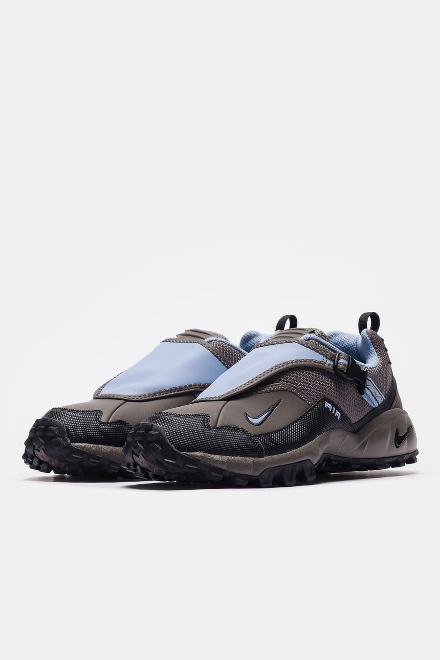 ACG Phassad Sneaker in Cave Stone/Aluminum/Cave Stone/Black