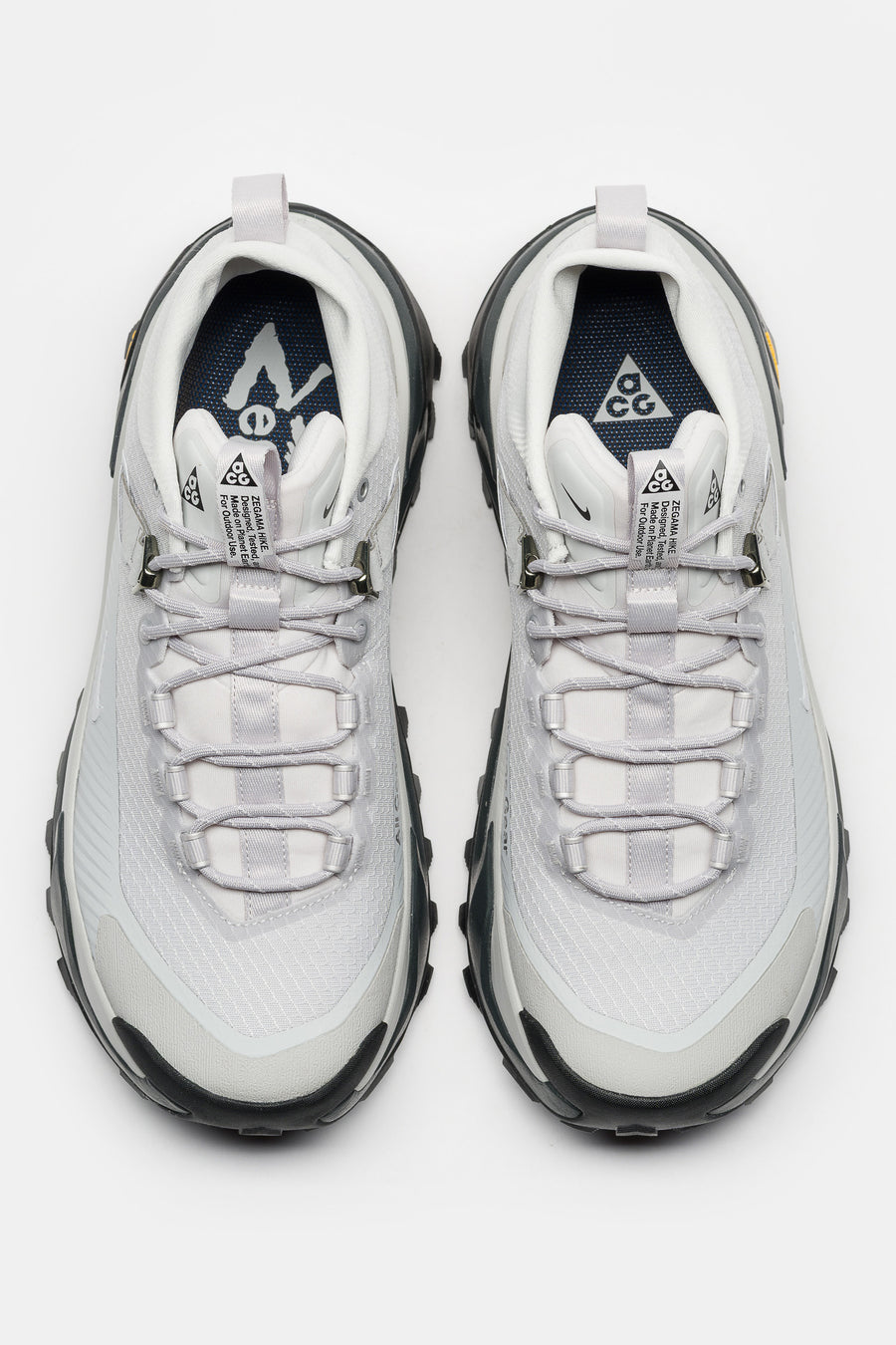 Nike ACG Zegama Hike Sneaker in Photon Dust/Grey Fog - Notre