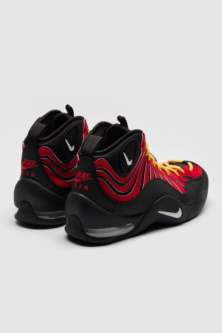 Air Bakin High SP Sneaker in Varsity Red/White/Varsity Maize/Black