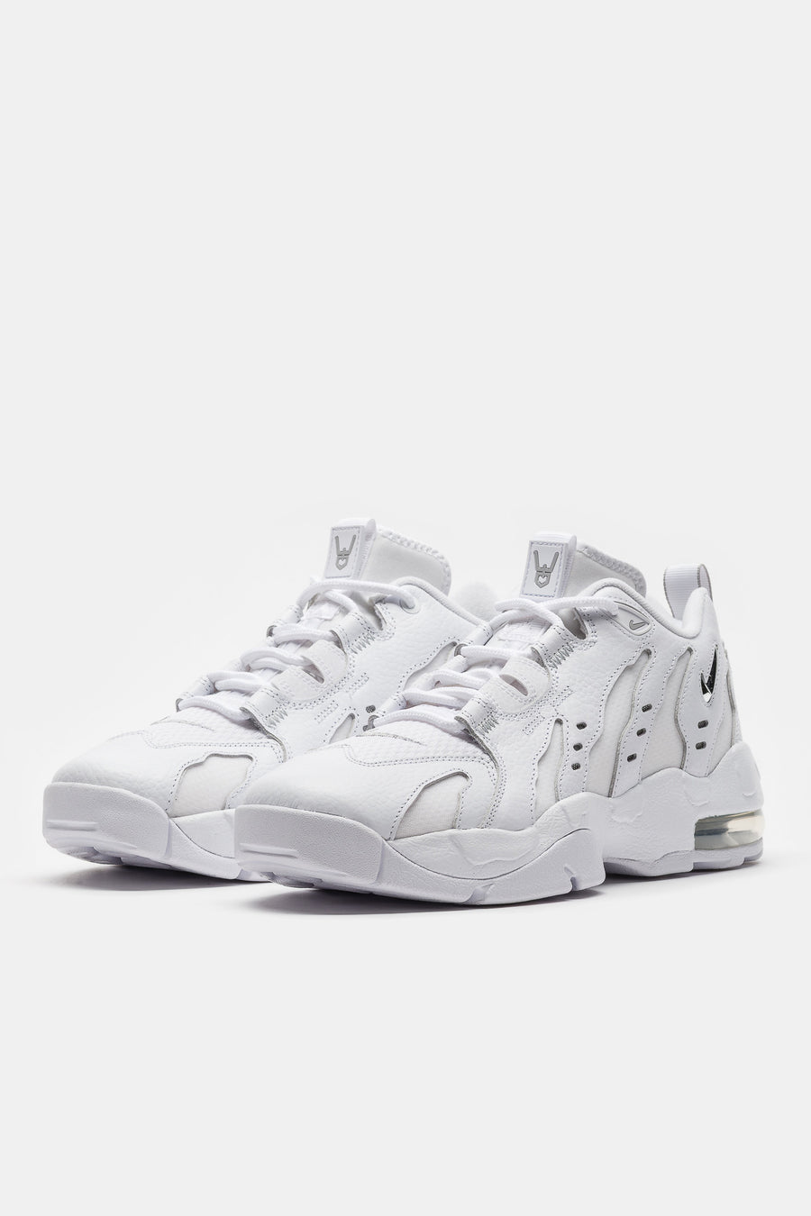 Air DT Max '96 Low Sneaker in White/Metallic Silver/White