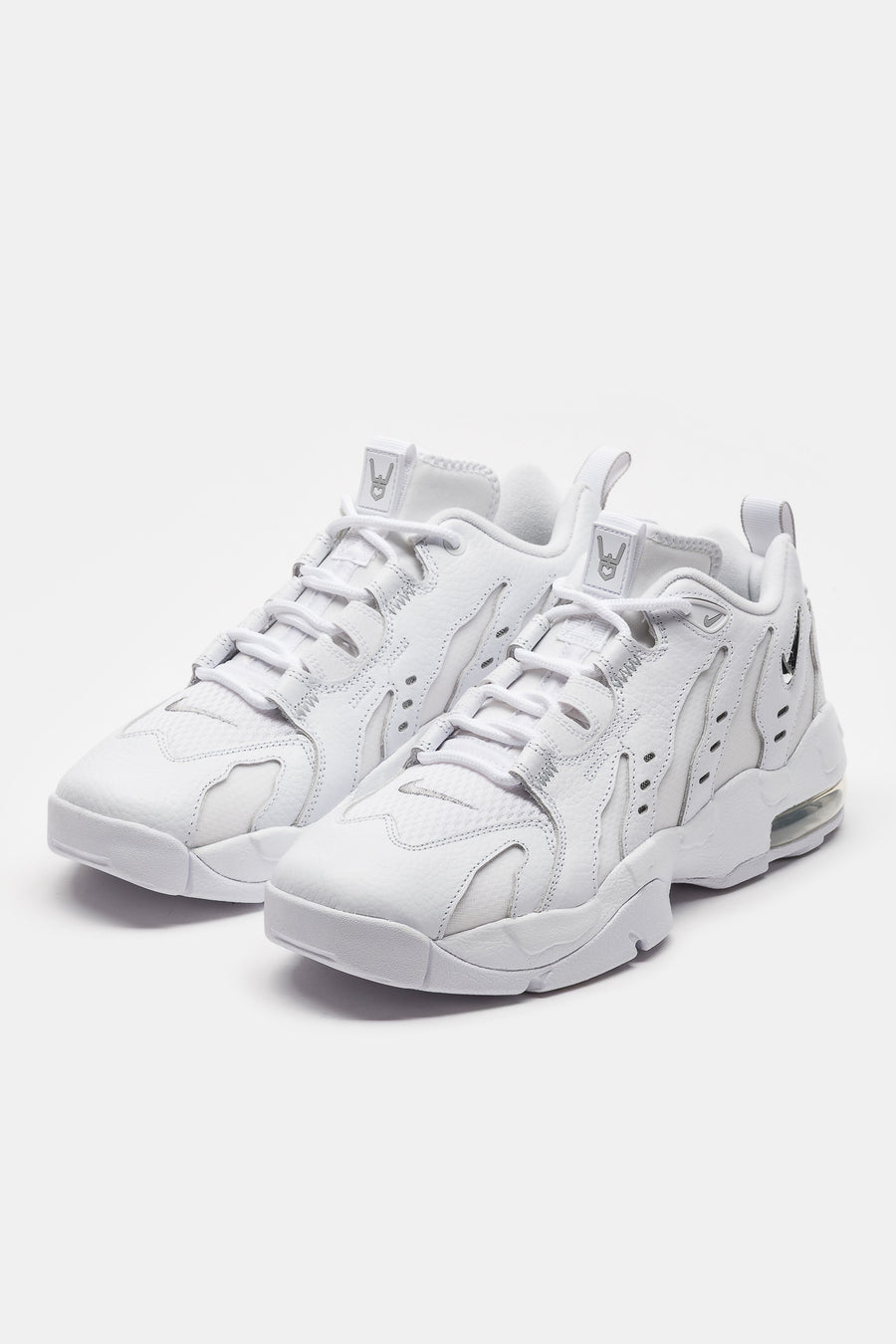 Air DT Max '96 Low Sneaker in White/Metallic Silver/White