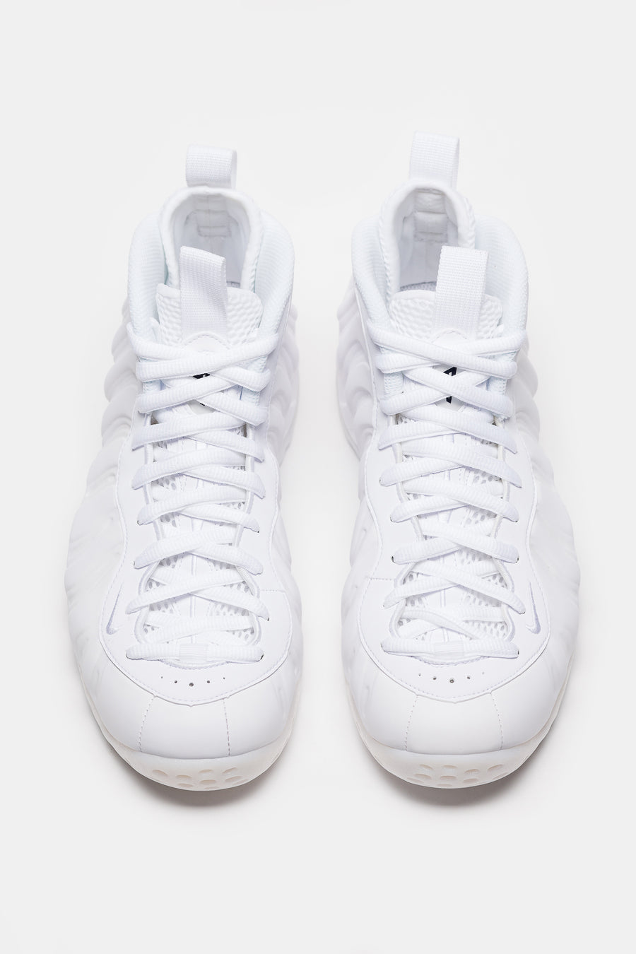 Nike Air Foamposite One Sneaker in White/White - Notre