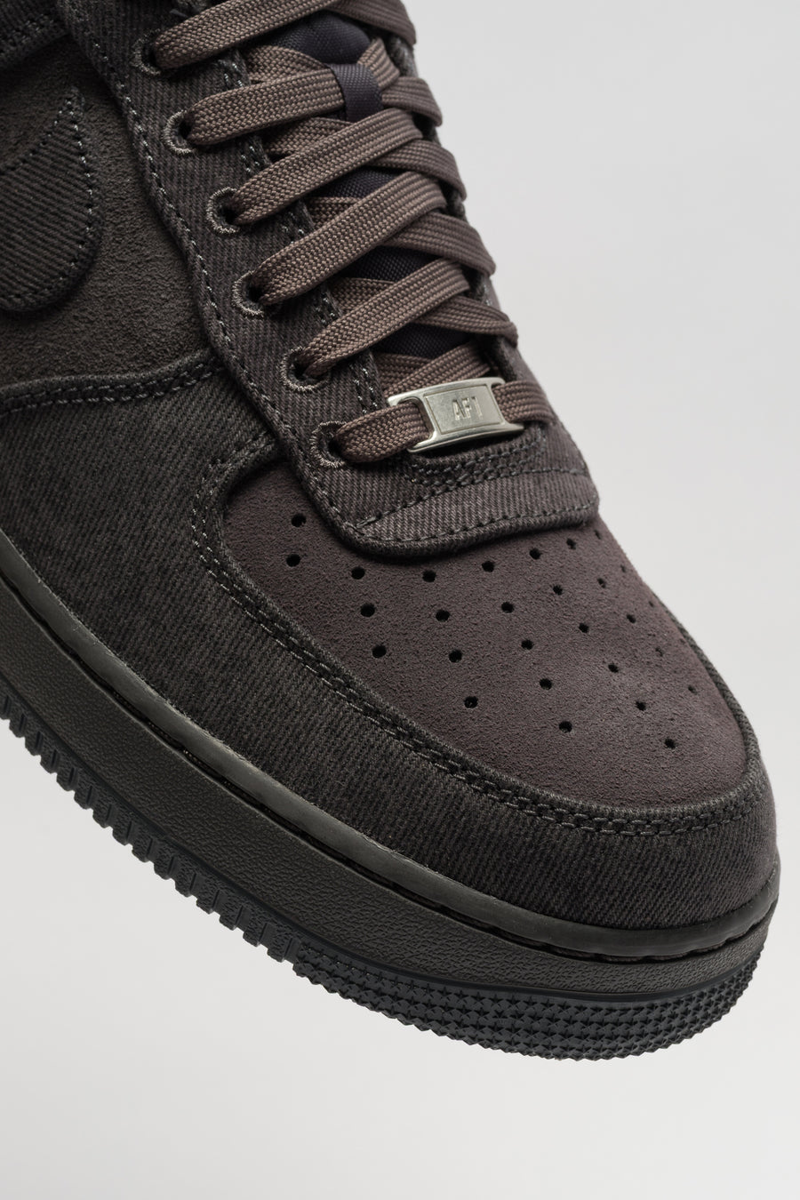 Nike Air Force 1 '07 LV8 Denim Sneaker in Anthracite/Anthracite/Medium Ash - Notre
