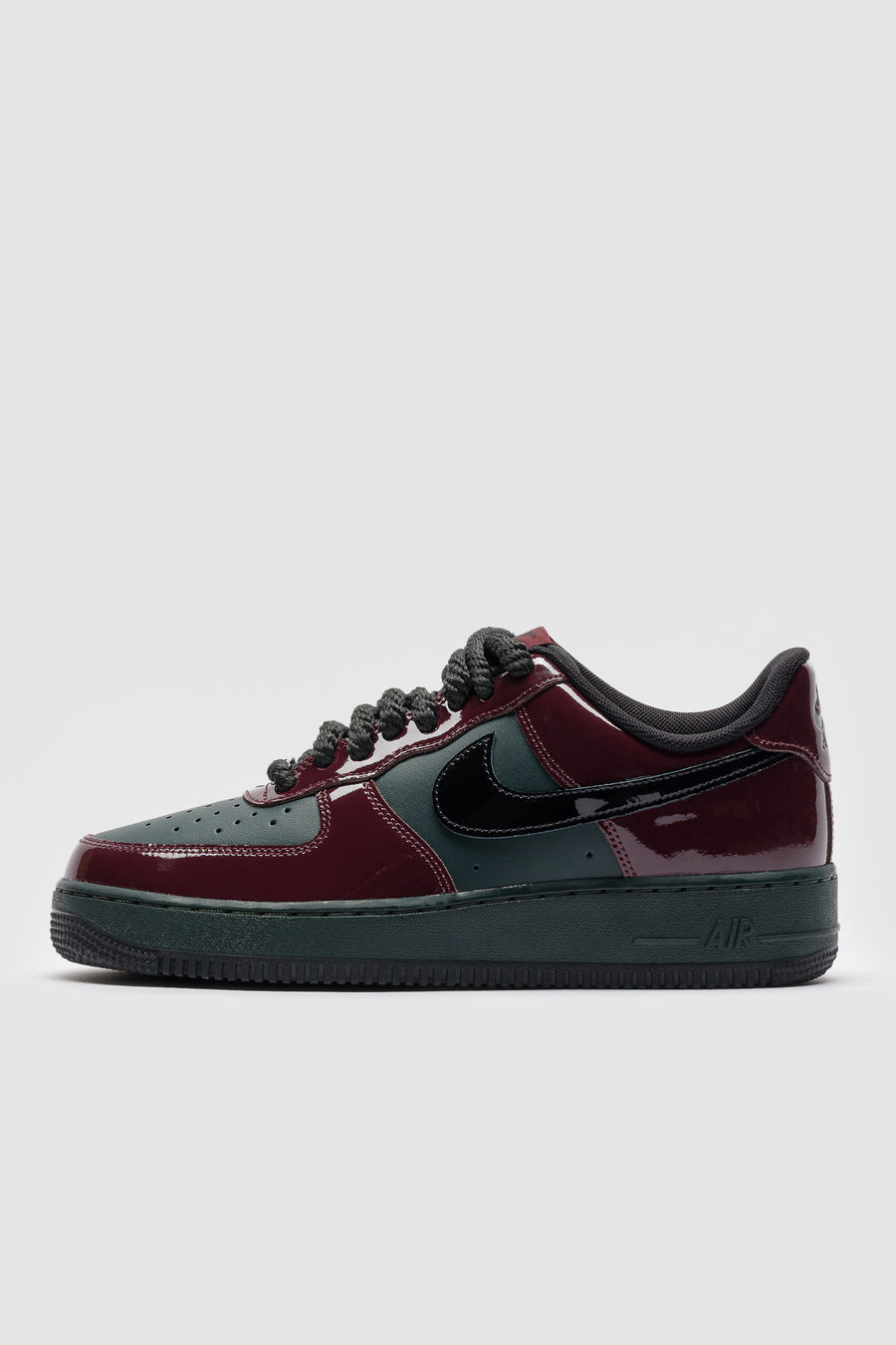 Air Force 1 '07 LV8 Sneaker in Black Spruce/Black