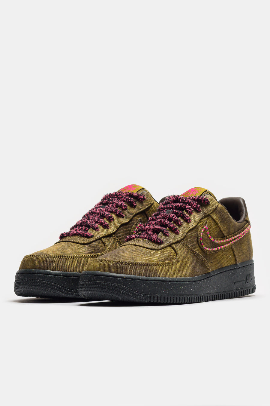 Air Force 1 Sneaker in Desert Moss/Fierce Pink/Midwest Gold