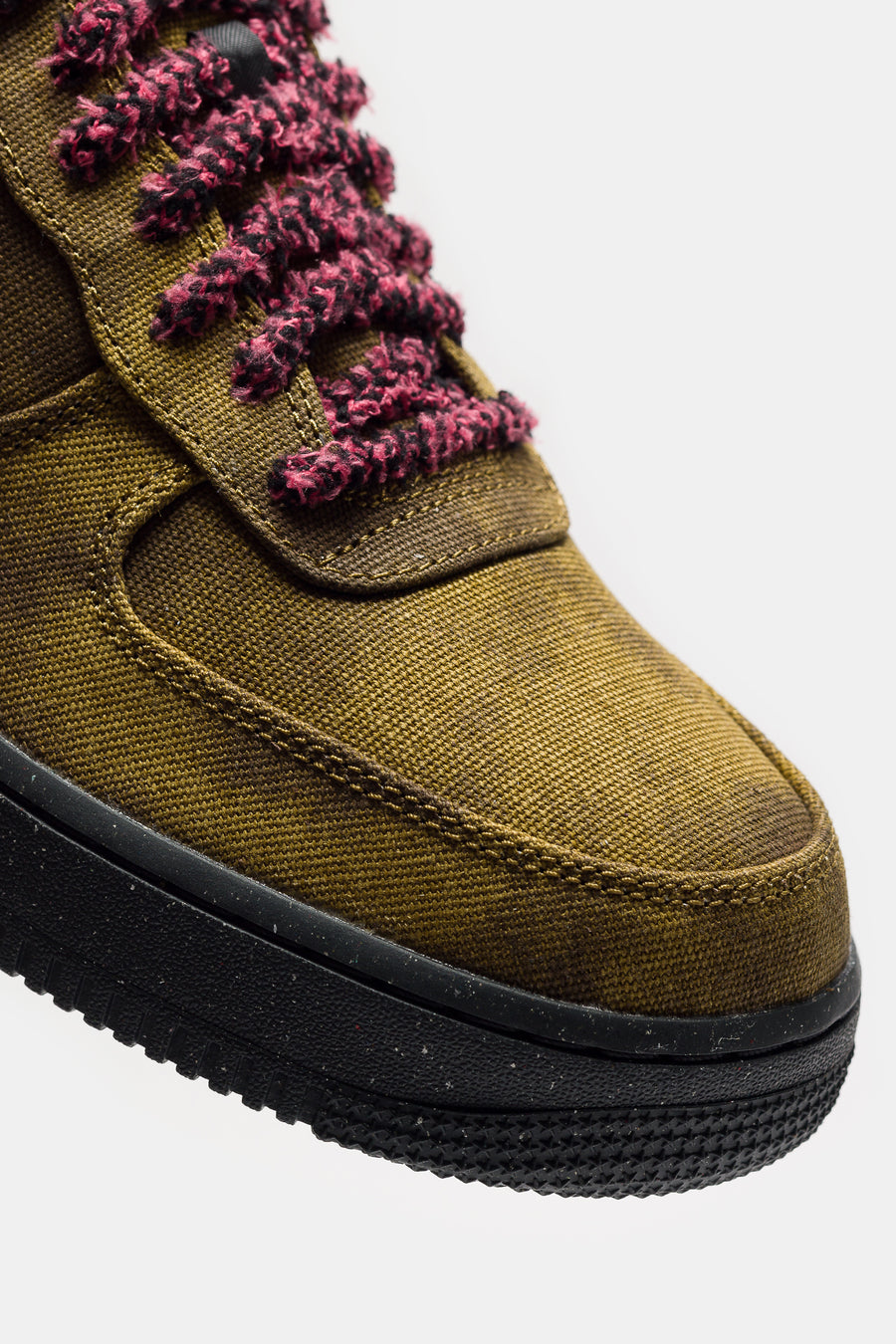 Air Force 1 Sneaker in Desert Moss/Fierce Pink/Midwest Gold