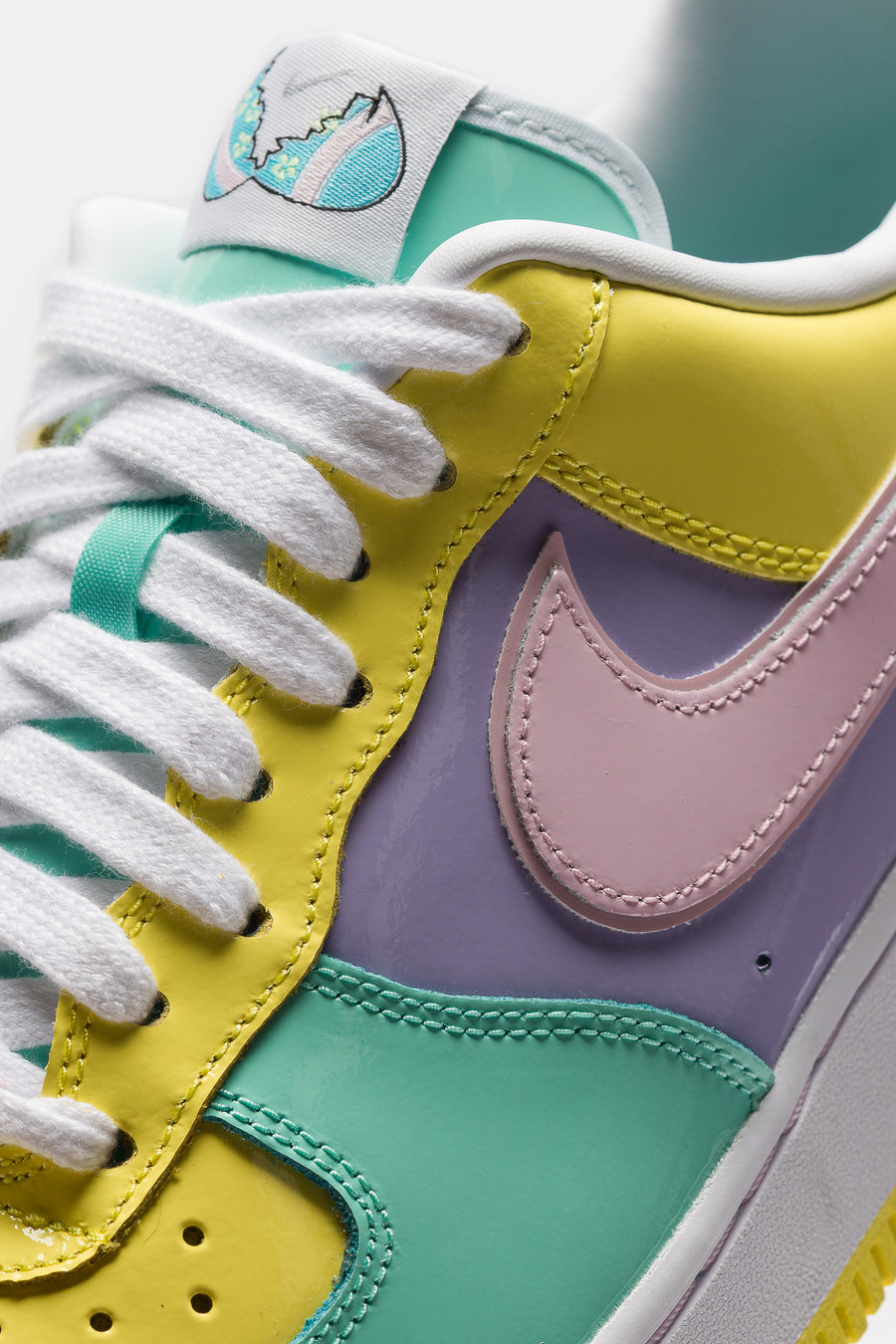 Nike Air Force 1 '07 Sneaker in Yellow Pulse/Pink Foam/Hydrangeas - Notre