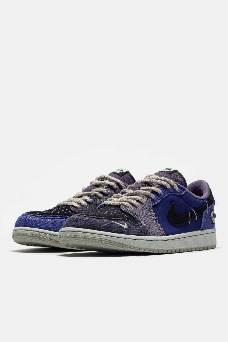 Air Jordan 1 Retro Low Sneaker in Regency Purple/Vapor Green/Black