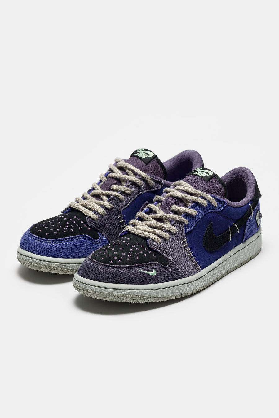 Air Jordan 1 Retro Low Sneaker in Regency Purple/Vapor Green/Black