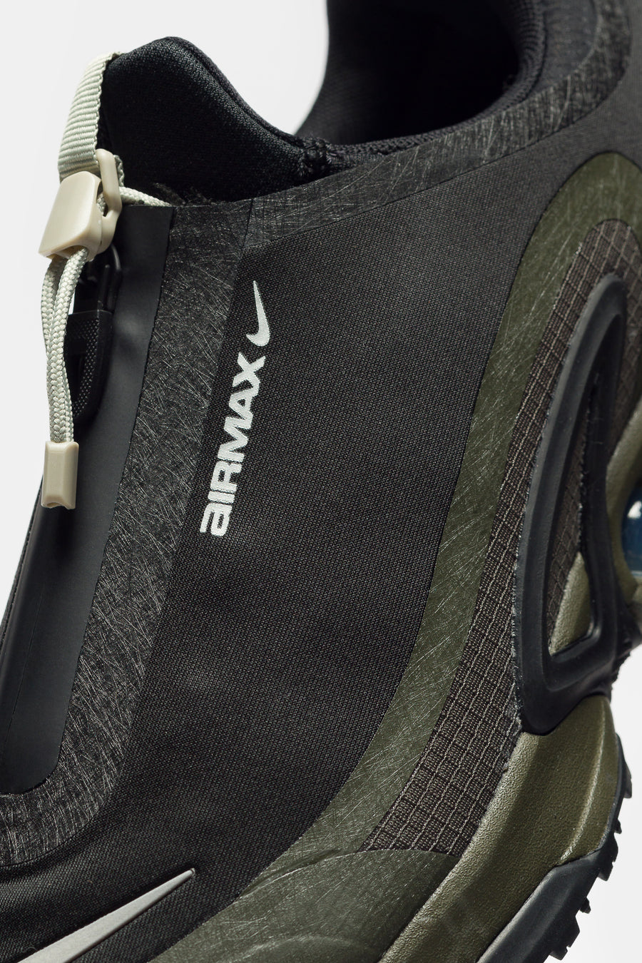 Air Max DN Roam Sneaker in Black/Metallic Silver/Cargo Khaki/Stone