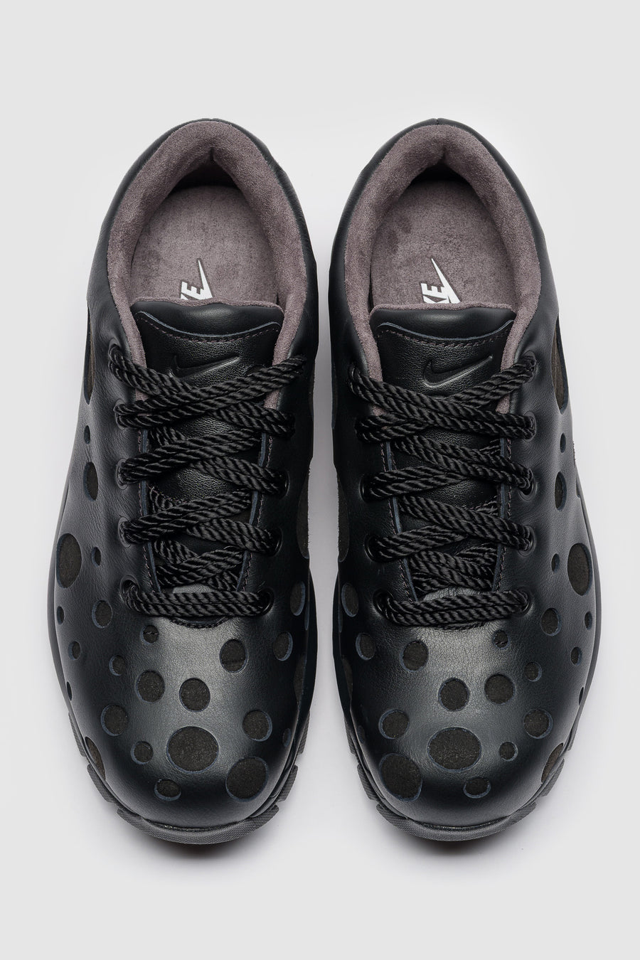 Nike Air Max Goadome Low SP Sneaker in Black/Black - Notre
