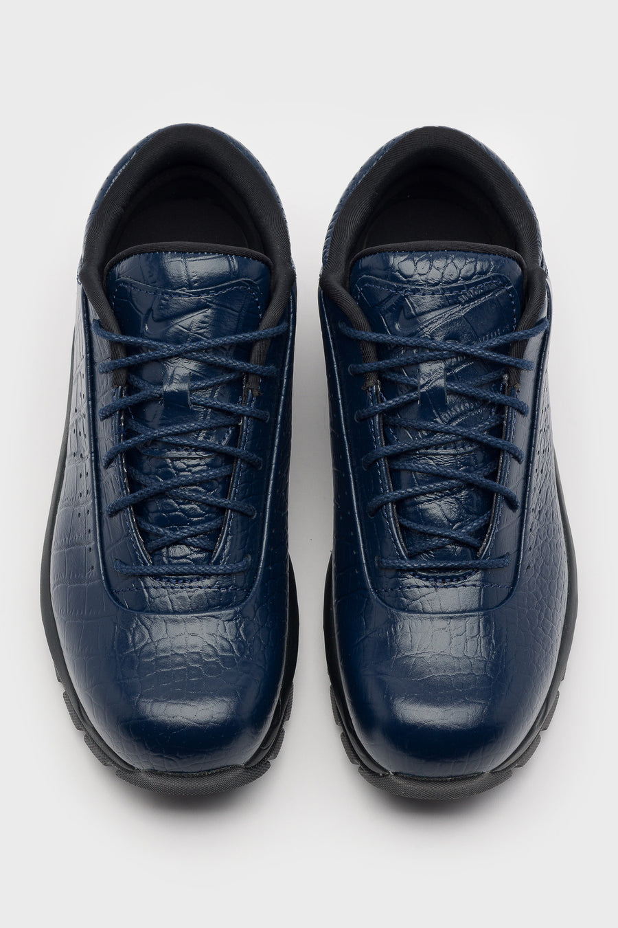 Nike Air Max Goadome Low Sneaker in Midnight Navy/Black - Notre