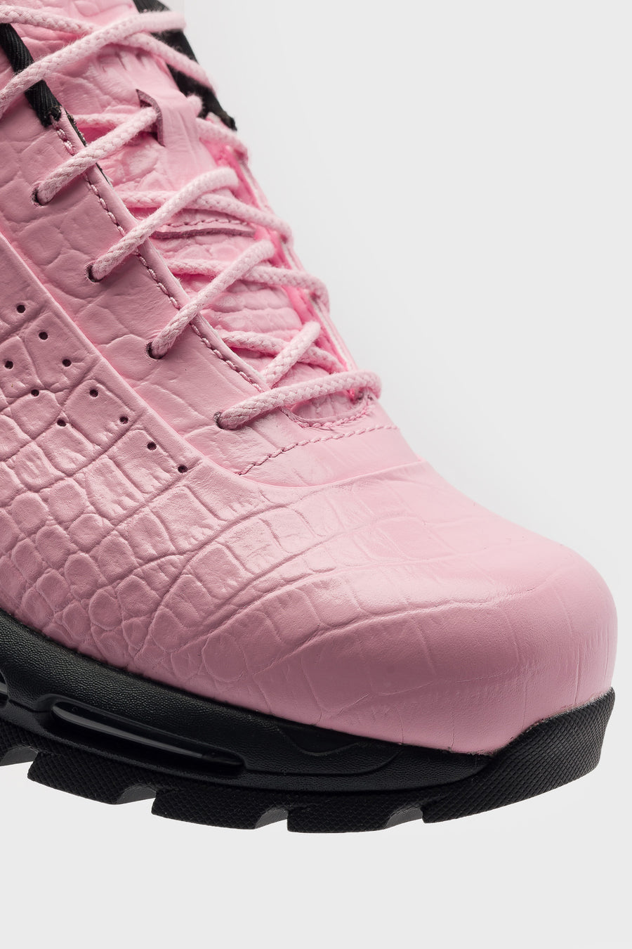 Nike Air Max Goadome Low Sneaker in Neo Pink/Black - Notre