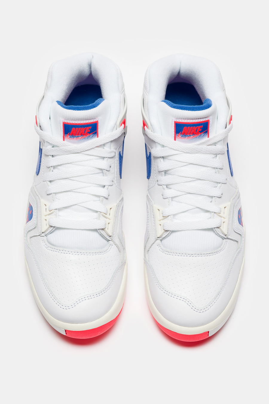 Nike Air Tech Challenge 2 Sneaker in White/Royal Blue/Laser Crimson - Notre