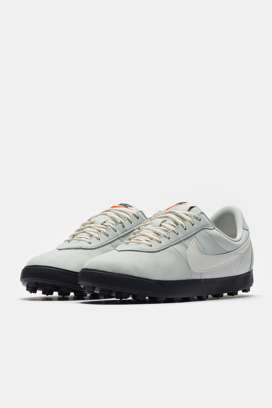 Astrograbber Sneaker in Light Silver/Sail/Phantom/Black