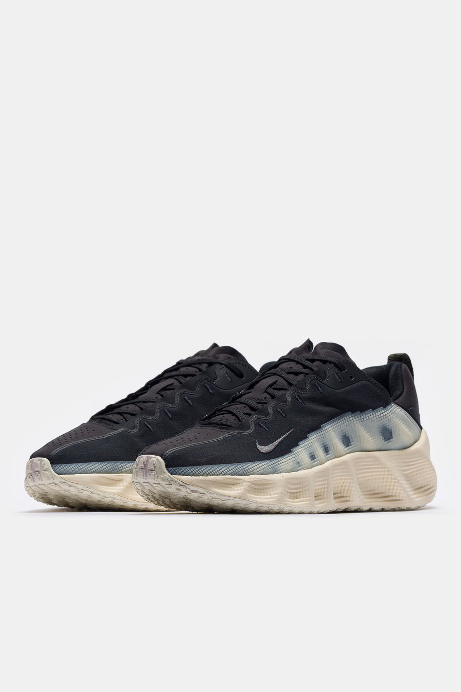 靴 Nike Ava Rover \