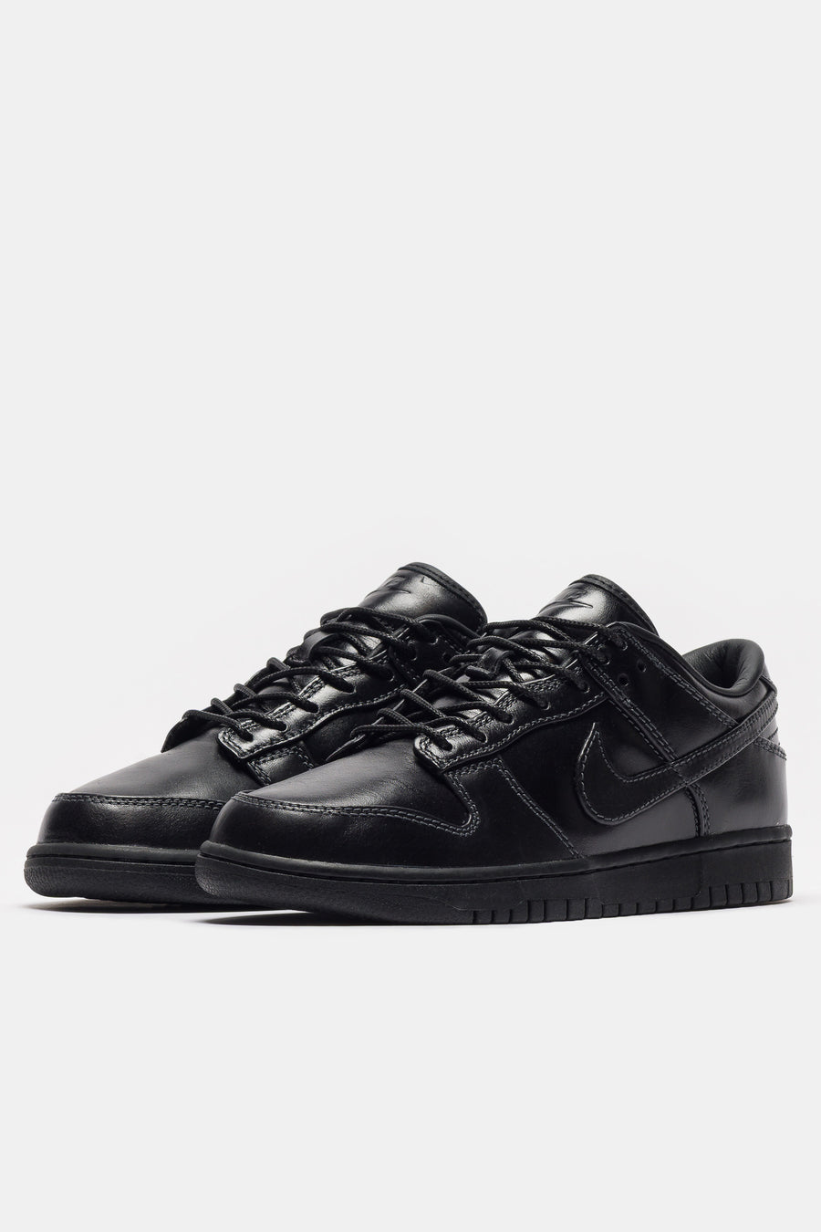 Nike Dunk Low Retro Premium Sneaker in Black/Black - Notre
