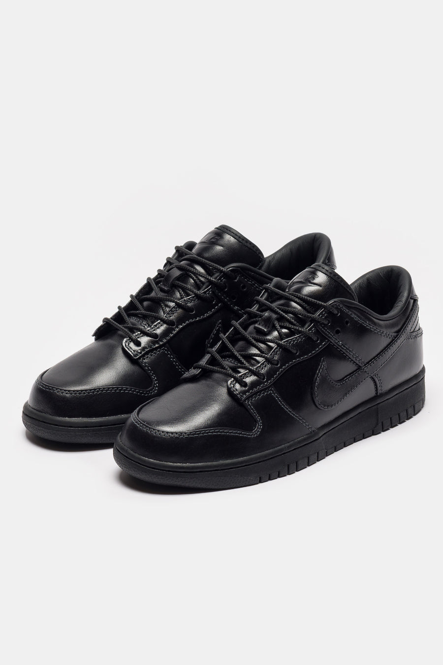 Nike Dunk Low Retro Premium Sneaker in Black/Black - Notre