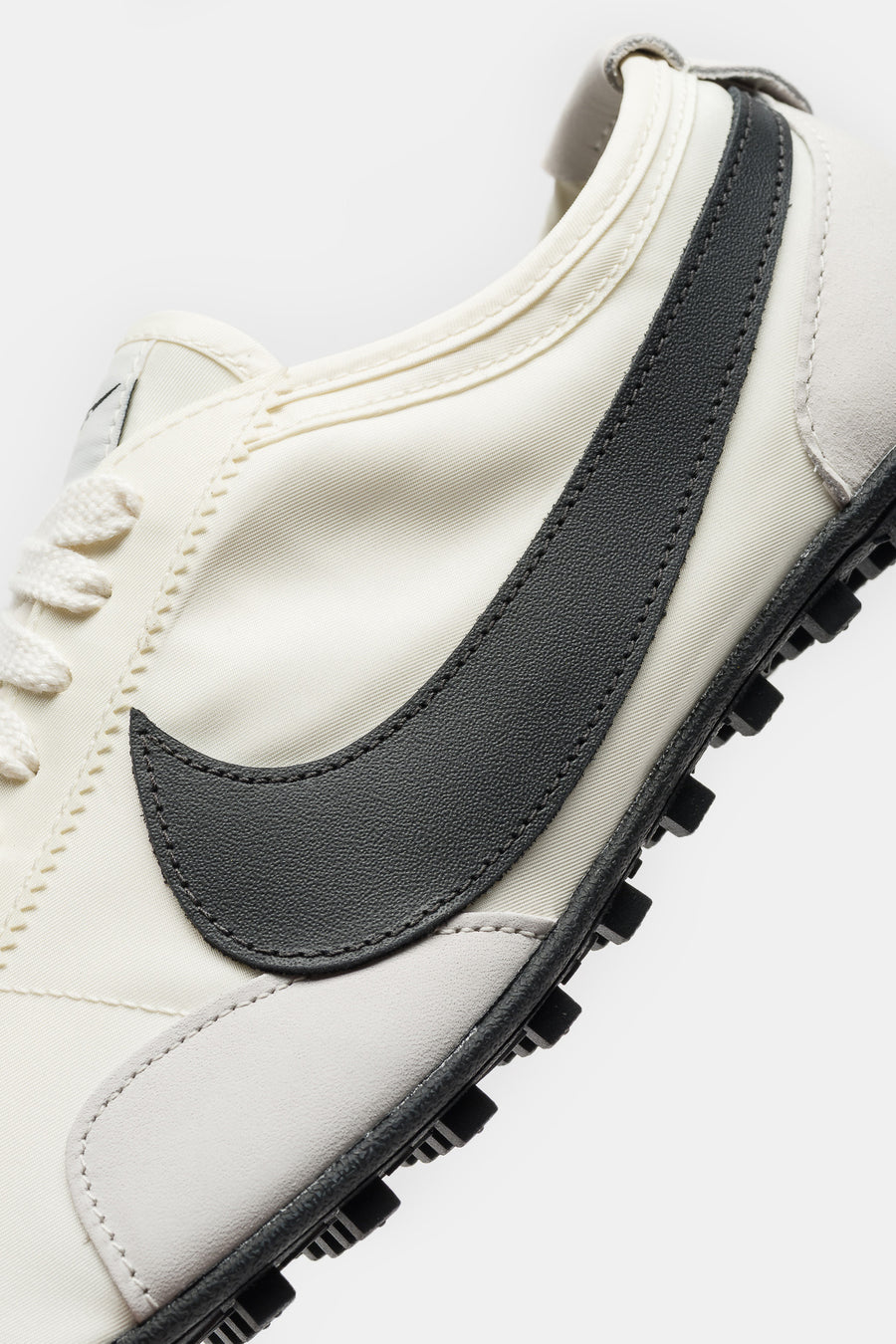 Nike Moon Shoe OG Sneaker in Sail/Black - Notre