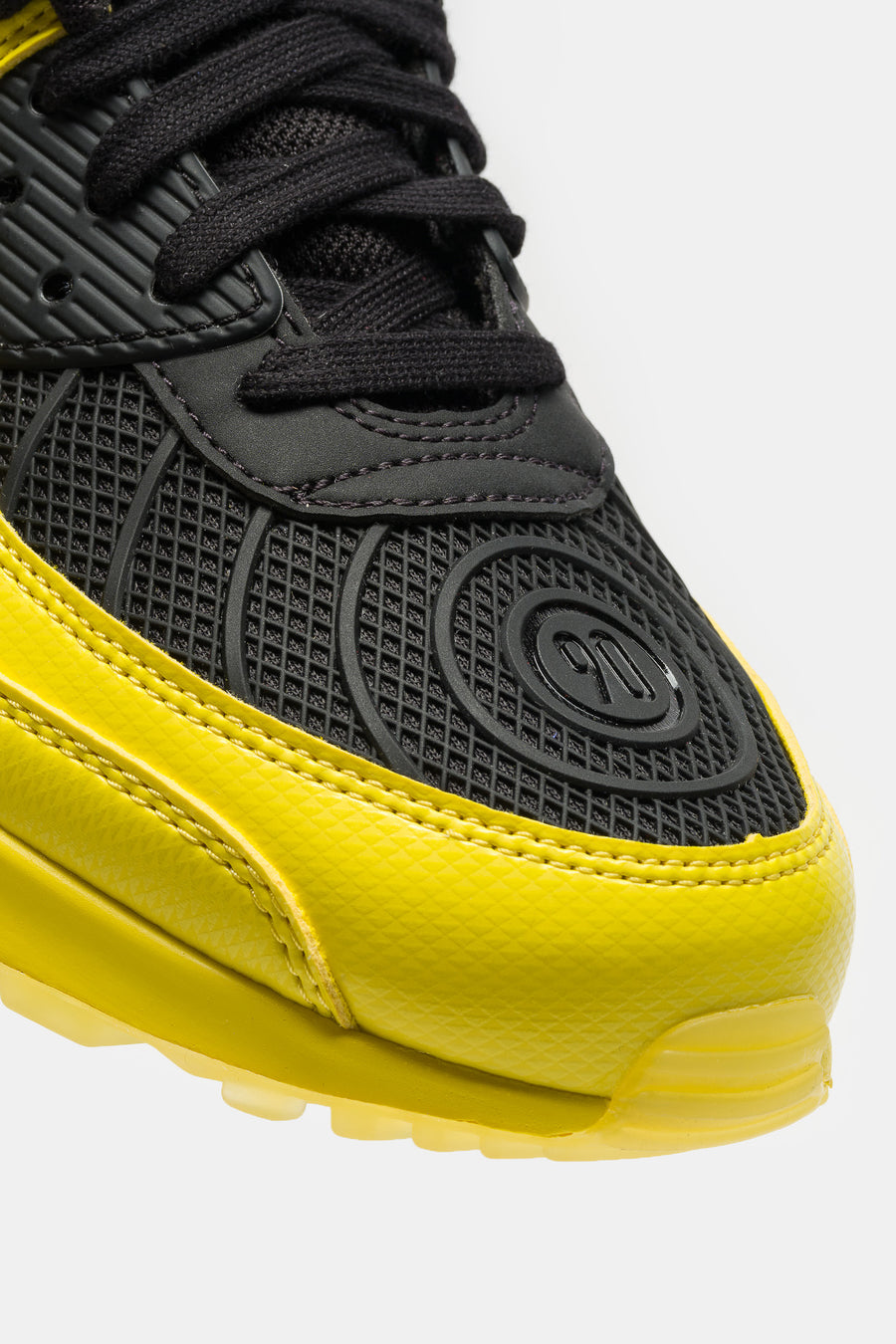 Nike Air Max Laser 90 Sneaker in Zest/Black/Fire Red/Gym Red - Notre