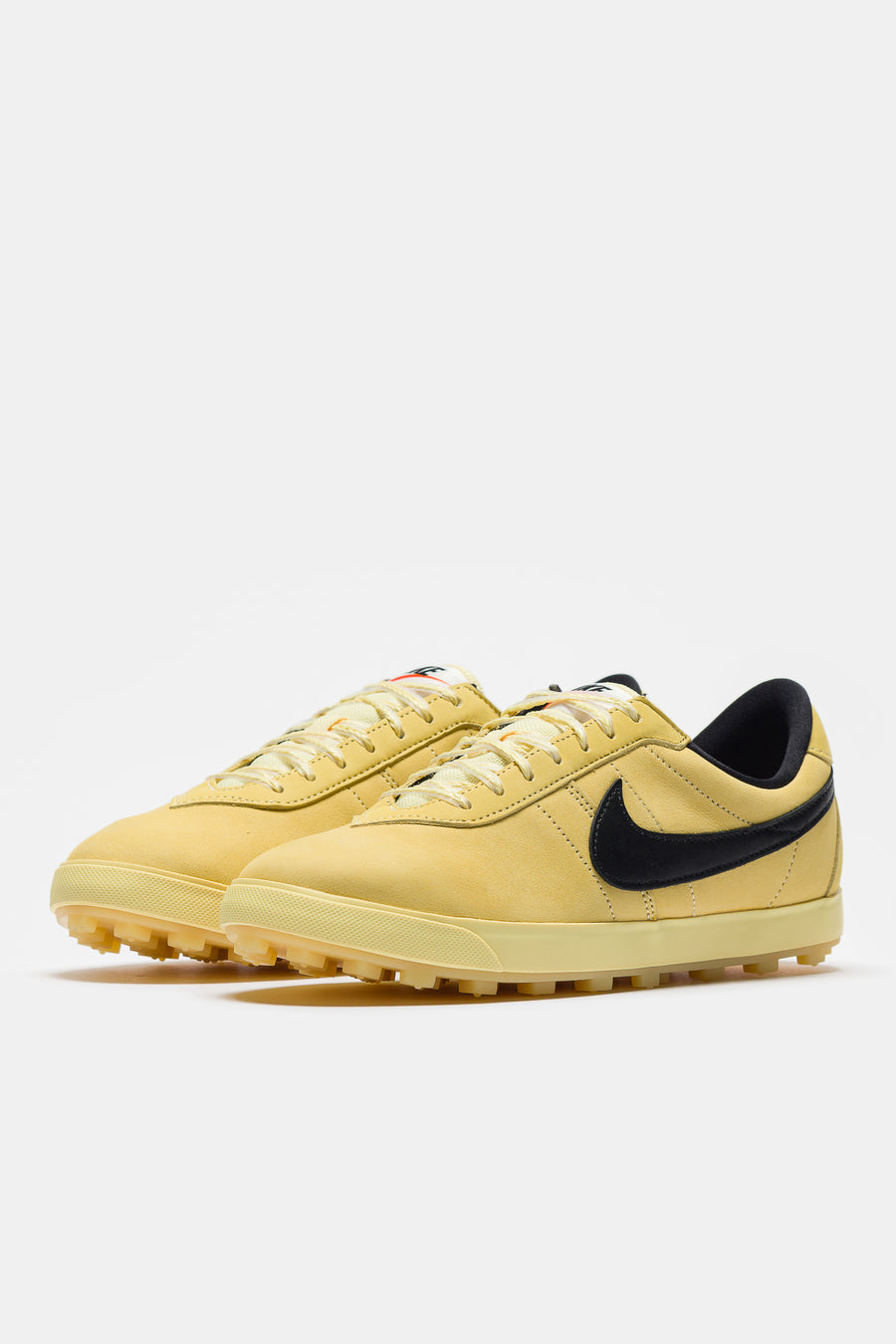 Nike Astrograbber QS Sneaker in Soft Yellow/Black/Sail - Notre