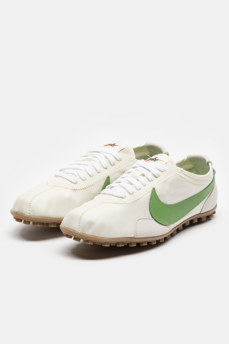 Nike Moon Shoe OG SP Sneaker in Sail/Chlorophyll/Light Bone - Notre